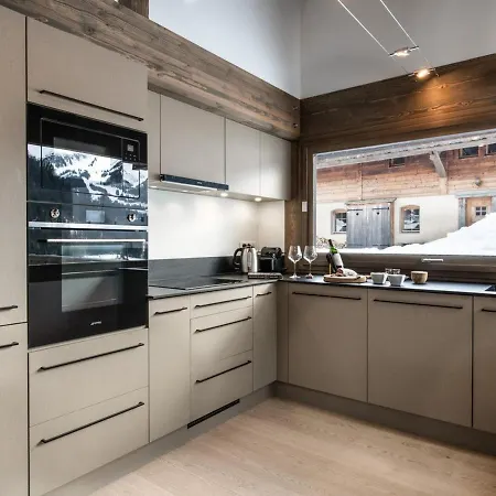 En Bois Avec Et Sauna A Chatel, 10 Couchages - Fr-1-198-213 Alpesi faház Châtel
