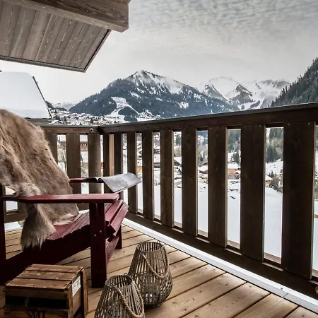 En Bois Avec Et Sauna A Chatel, 10 Couchages - Fr-1-198-213
