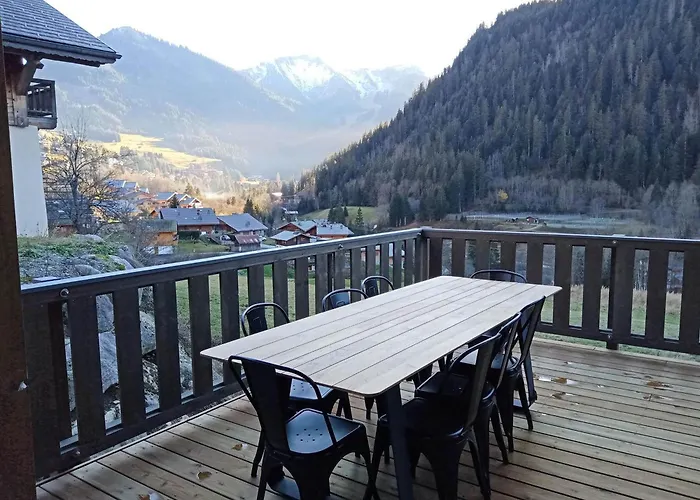 En Bois Avec Et Sauna A Chatel, 10 Couchages - Fr-1-198-213 Châtel