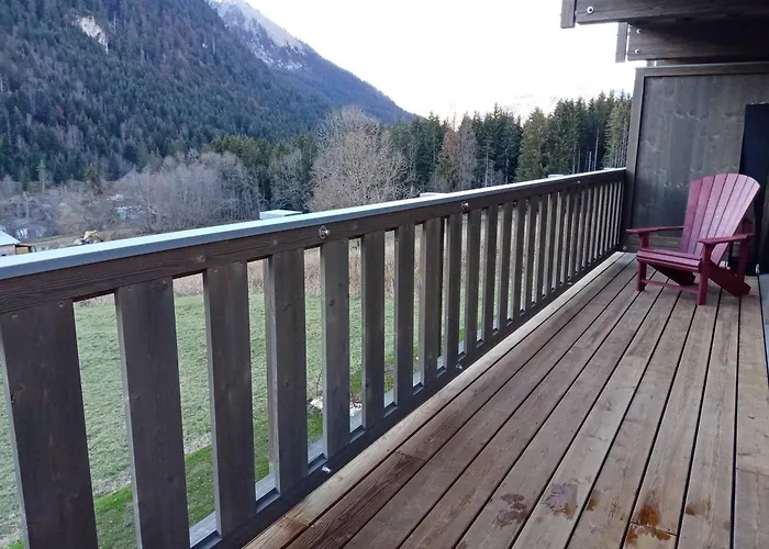 En Bois Avec Et Sauna A Chatel, 10 Couchages - Fr-1-198-213